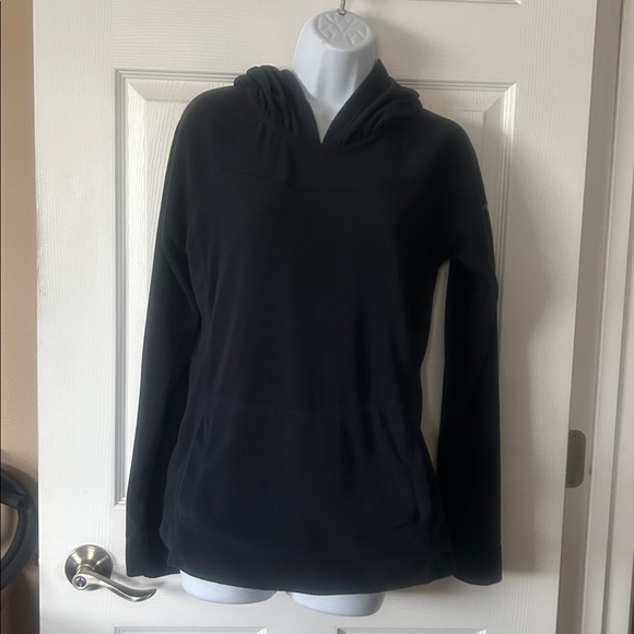 Columbia Tops - COLUMBIA Black Hooded lightweight fleece sweatshirt.  excellent condition